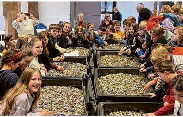 Fast 1 Millionen Kronkorken für unsere Arbeit